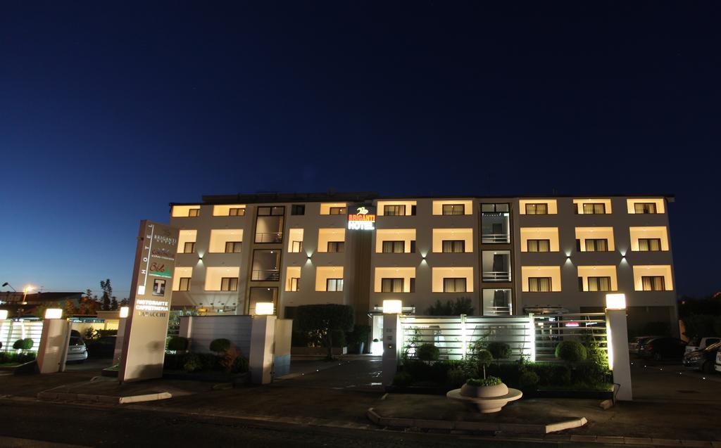 Hotel Briganti คัวเลียโน ภายนอก รูปภาพ